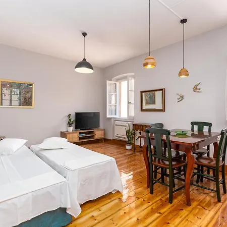 Apartment La Rondine *